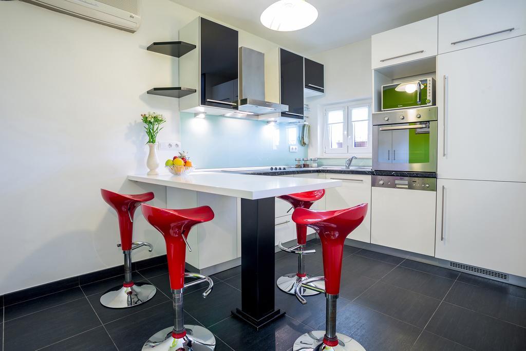 Apartments Biserka Bol Room photo
